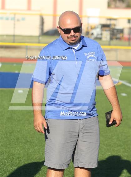 Thumbnail 3 in Fillmore vs. Oak Park (Scrimmage) photogallery.