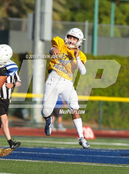 Thumbnail 2 in Fillmore vs. Oak Park (Scrimmage) photogallery.