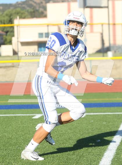 Thumbnail 1 in Fillmore vs. Oak Park (Scrimmage) photogallery.