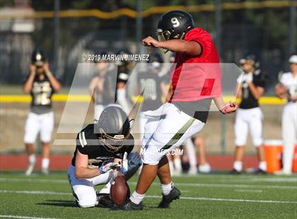 Thumbnail 3 in Fillmore vs. Oak Park (Scrimmage) photogallery.