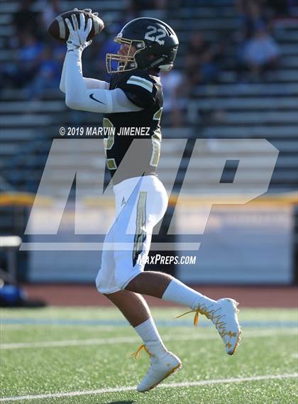 Thumbnail 3 in Fillmore vs. Oak Park (Scrimmage) photogallery.