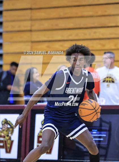 Thumbnail 3 in Brentwood School vs Simi Valley (Annual Bob Hawking Simi Valley Tip-Off Classic) photogallery.