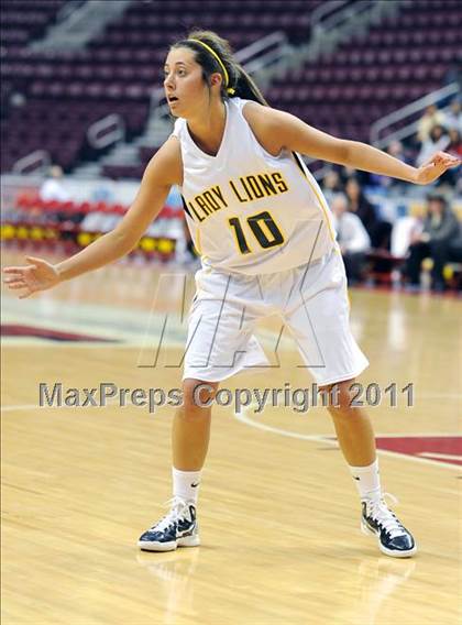 Thumbnail 3 in Governor Mifflin vs. Red Lion (D3 Semifinals) photogallery.