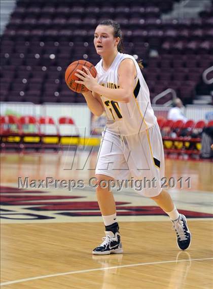 Thumbnail 2 in Governor Mifflin vs. Red Lion (D3 Semifinals) photogallery.
