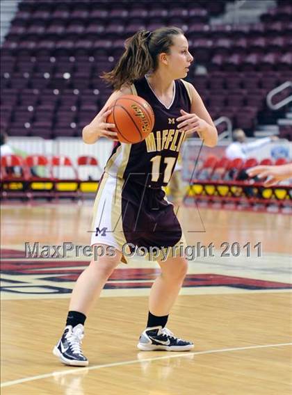 Thumbnail 2 in Governor Mifflin vs. Red Lion (D3 Semifinals) photogallery.