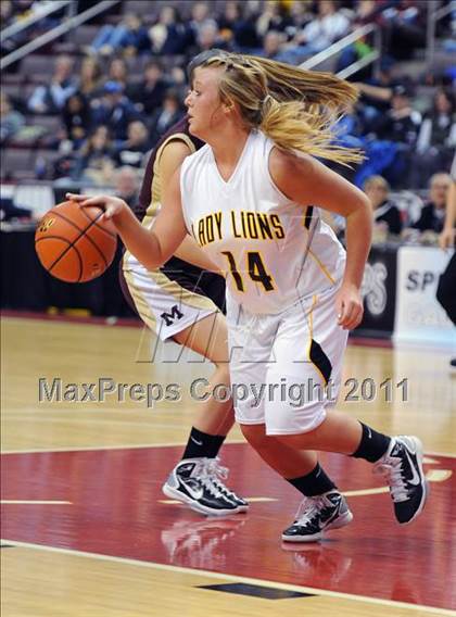 Thumbnail 1 in Governor Mifflin vs. Red Lion (D3 Semifinals) photogallery.