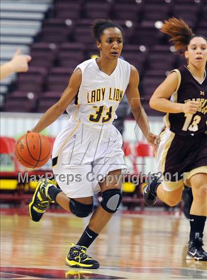 Thumbnail 3 in Governor Mifflin vs. Red Lion (D3 Semifinals) photogallery.
