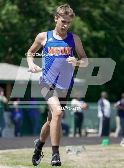 Thumbnail 3 in Border Brawl Relays photogallery.