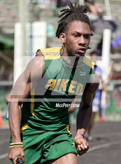 Thumbnail 1 in Border Brawl Relays photogallery.