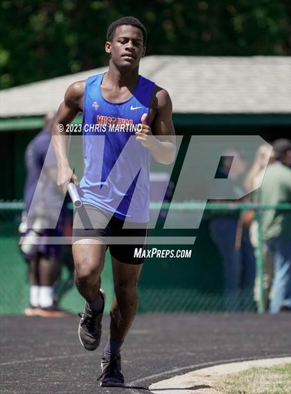 Thumbnail 1 in Border Brawl Relays photogallery.