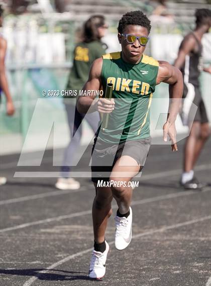 Thumbnail 1 in Border Brawl Relays photogallery.