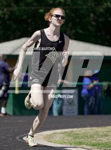 Thumbnail 2 in Border Brawl Relays photogallery.