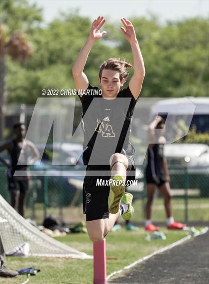 Thumbnail 2 in Border Brawl Relays photogallery.