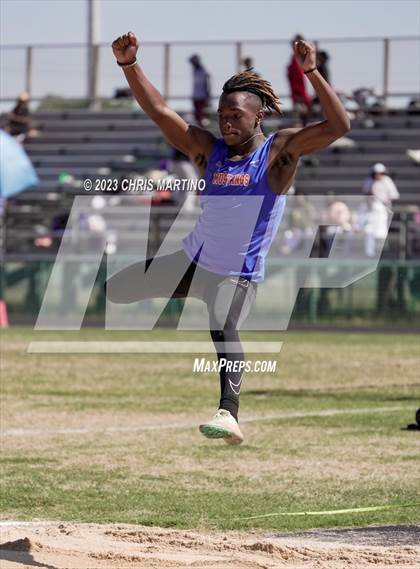 Thumbnail 2 in Border Brawl Relays photogallery.