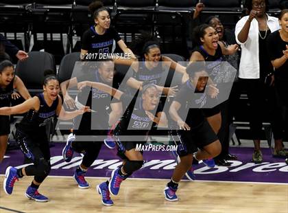 Thumbnail 3 in Windward @ McClatchy (CIF State Division 1 Final) photogallery.