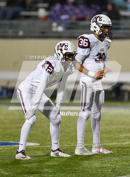 Thumbnail 1 in C.H. Yoe vs West (UIL 3A Bi-District) photogallery.