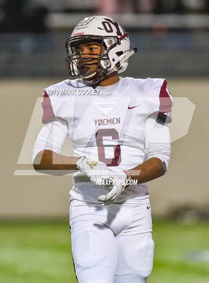 Thumbnail 1 in C.H. Yoe vs West (UIL 3A Bi-District) photogallery.