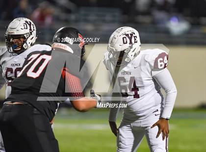 Thumbnail 2 in C.H. Yoe vs West (UIL 3A Bi-District) photogallery.