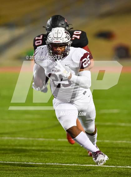 Thumbnail 1 in C.H. Yoe vs West (UIL 3A Bi-District) photogallery.