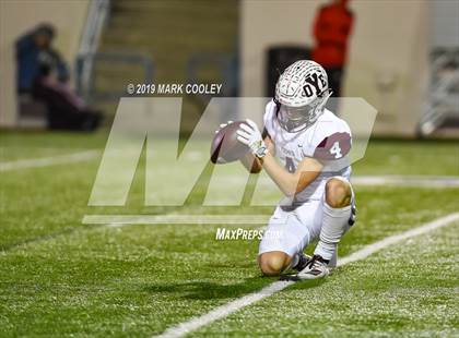 Thumbnail 3 in C.H. Yoe vs West (UIL 3A Bi-District) photogallery.