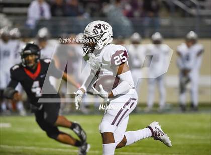 Thumbnail 1 in C.H. Yoe vs West (UIL 3A Bi-District) photogallery.