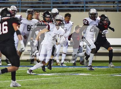 Thumbnail 3 in C.H. Yoe vs West (UIL 3A Bi-District) photogallery.
