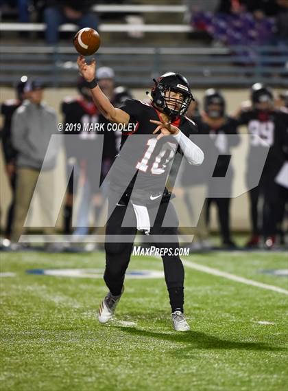 Thumbnail 3 in C.H. Yoe vs West (UIL 3A Bi-District) photogallery.