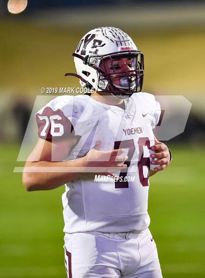 Thumbnail 1 in C.H. Yoe vs West (UIL 3A Bi-District) photogallery.