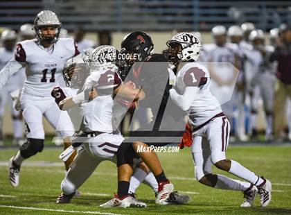 Thumbnail 1 in C.H. Yoe vs West (UIL 3A Bi-District) photogallery.