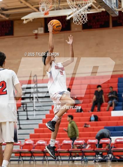 Thumbnail 1 in Maricopa @ Sahuaro photogallery.