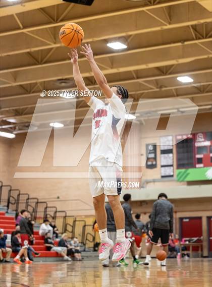 Thumbnail 1 in Maricopa @ Sahuaro photogallery.