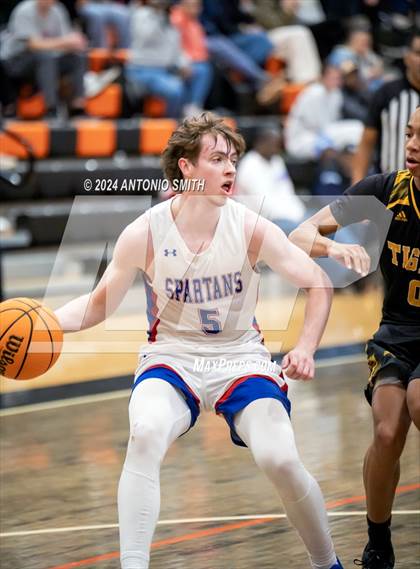 Thumbnail 3 in Chapel Hill vs. Sanderson (Battle in the Bull Invitational) photogallery.