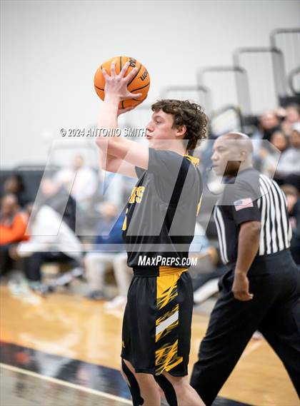Thumbnail 2 in Chapel Hill vs. Sanderson (Battle in the Bull Invitational) photogallery.