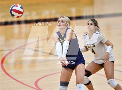 Thumbnail 3 in Highland Park @ Creekview photogallery.