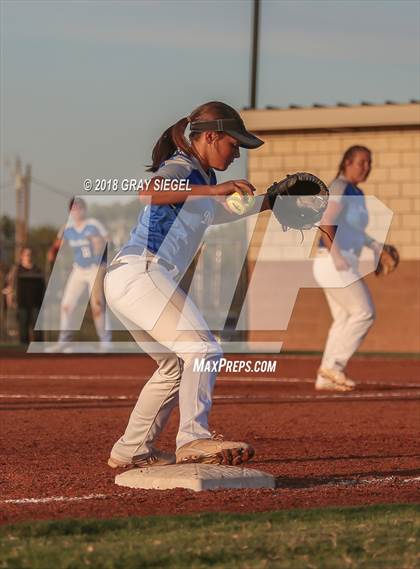 Thumbnail 3 in Norman @ Deer Creek photogallery.