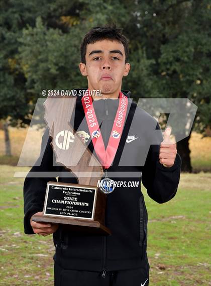Thumbnail 1 in CIF State Cross Country Championships (Boys Awards) photogallery.