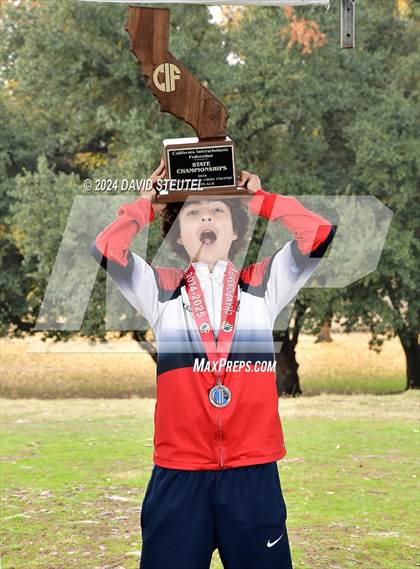 Thumbnail 2 in CIF State Cross Country Championships (Boys Awards) photogallery.
