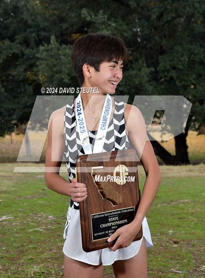 Thumbnail 3 in CIF State Cross Country Championships (Boys Awards) photogallery.