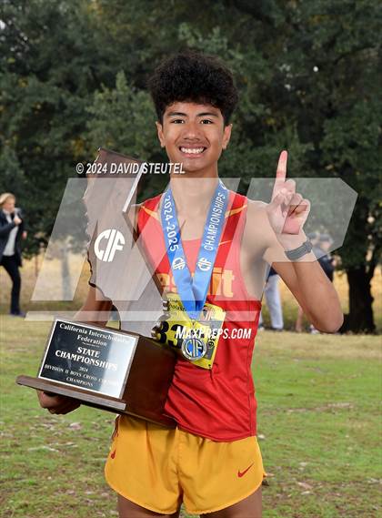 Thumbnail 1 in CIF State Cross Country Championships (Boys Awards) photogallery.