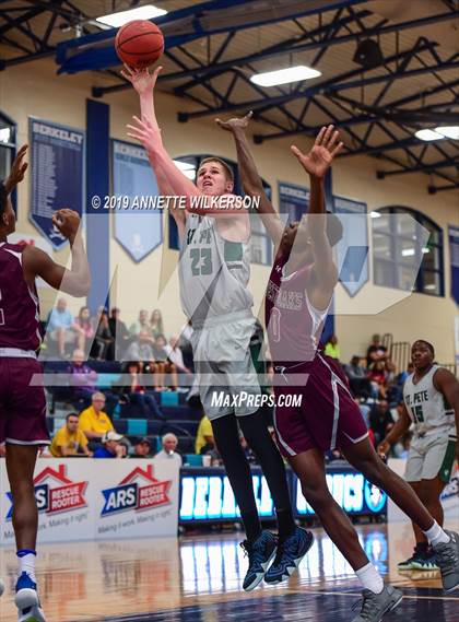Thumbnail 1 in St. Petersburg vs. West Oaks (ARS/Rescue Rooter National Hoopfest) photogallery.