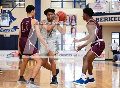 Thumbnail 2 in St. Petersburg vs. West Oaks (ARS/Rescue Rooter National Hoopfest) photogallery.