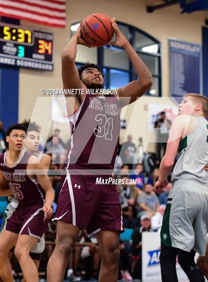 Thumbnail 2 in St. Petersburg vs. West Oaks (ARS/Rescue Rooter National Hoopfest) photogallery.