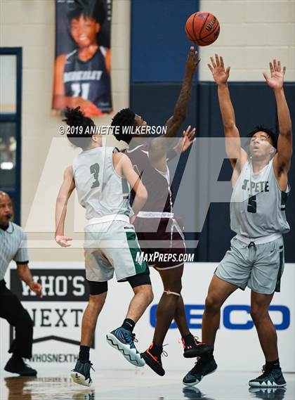 Thumbnail 2 in St. Petersburg vs. West Oaks (ARS/Rescue Rooter National Hoopfest) photogallery.