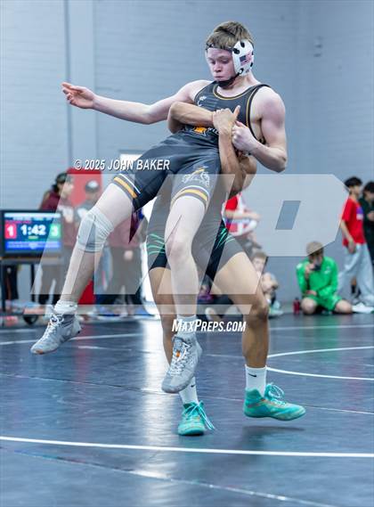 Thumbnail 1 in Lovelock Mustangs Tournament (132lbs) photogallery.