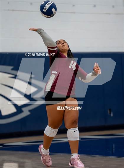 Thumbnail 1 in Mt Vernon @ Osbourn (Scrimmage) photogallery.