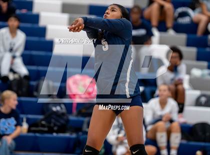 Thumbnail 2 in Mt Vernon @ Osbourn (Scrimmage) photogallery.