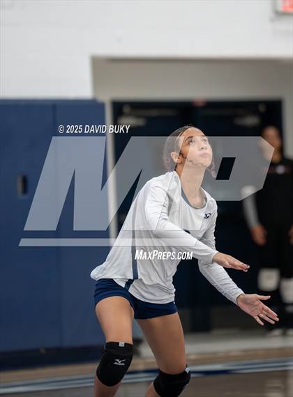 Thumbnail 2 in Mt Vernon @ Osbourn (Scrimmage) photogallery.