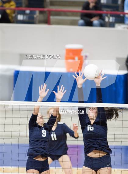 Thumbnail 2 in Cherry Creek vs. Ralston Valley (CHSAA 5A First Round) photogallery.