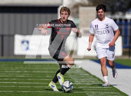Thumbnail 3 in Mount Vernon vs. Gainesville (Sulphur Springs 4A Elite Invitational) photogallery.