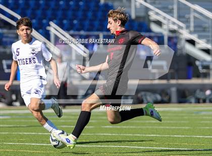 Thumbnail 1 in Mount Vernon vs. Gainesville (Sulphur Springs 4A Elite Invitational) photogallery.